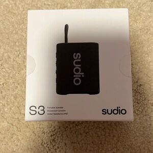 Studio S3 Portable Speaker Broadcast Function Water Resistance IP67